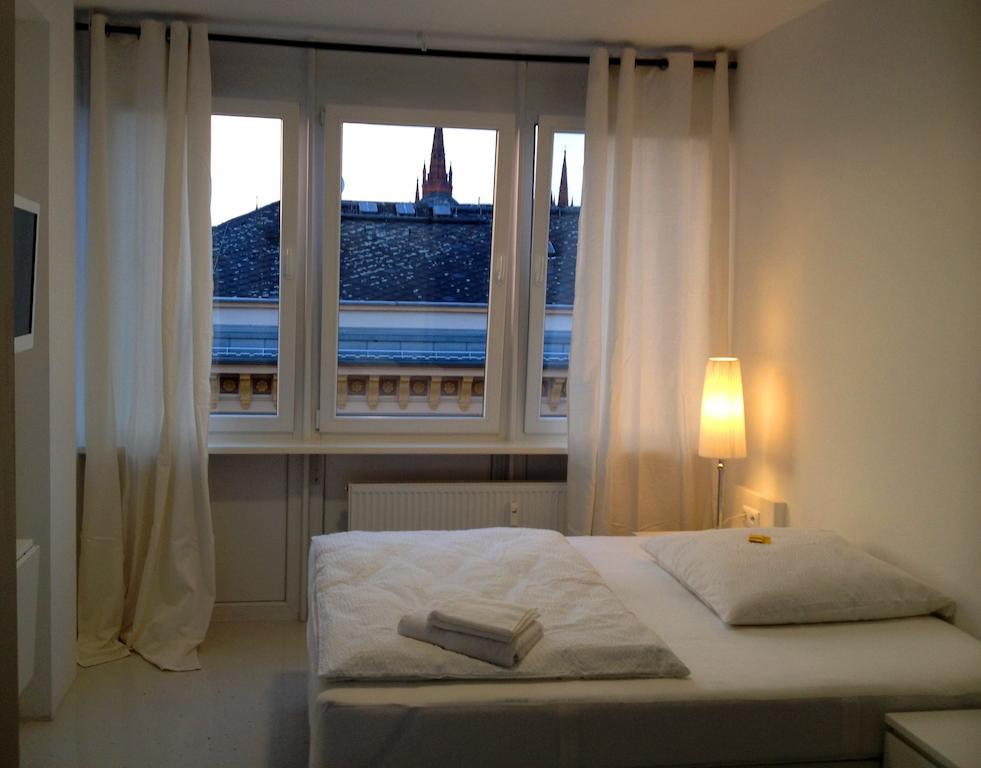 Business Hostel Wiesbaden One Extérieur photo
